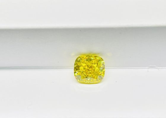 Χαλαρό συνθετικό κίτρινο διαμάντι 2.88ct τροποποιημένο μαξιλάρι επικυρωμένο IGI VS1 HPHT