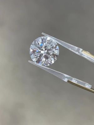2.4ct Εργαστήριο πιστοποιημένο από την IGI, καλλιεργημένο με CVD Diamond Cut Round Shape