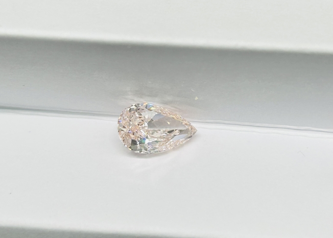 1.64CT pear-shaped εργαστηριακής ρόδινο καλλιέργειας φωτεινό διάφορο διακοσμητικό διαμάντι 2 καλλιέργειας τρυπανιών ρόδινο ωοειδές